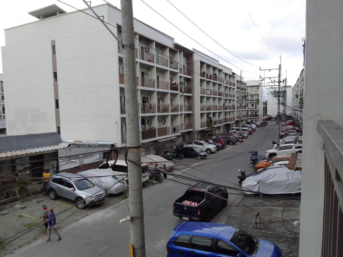 Emmanuel'S Service Apartment Near The Airport Manila Esterno foto