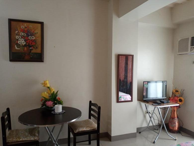 Emmanuel'S Service Apartment Near The Airport Manila Esterno foto